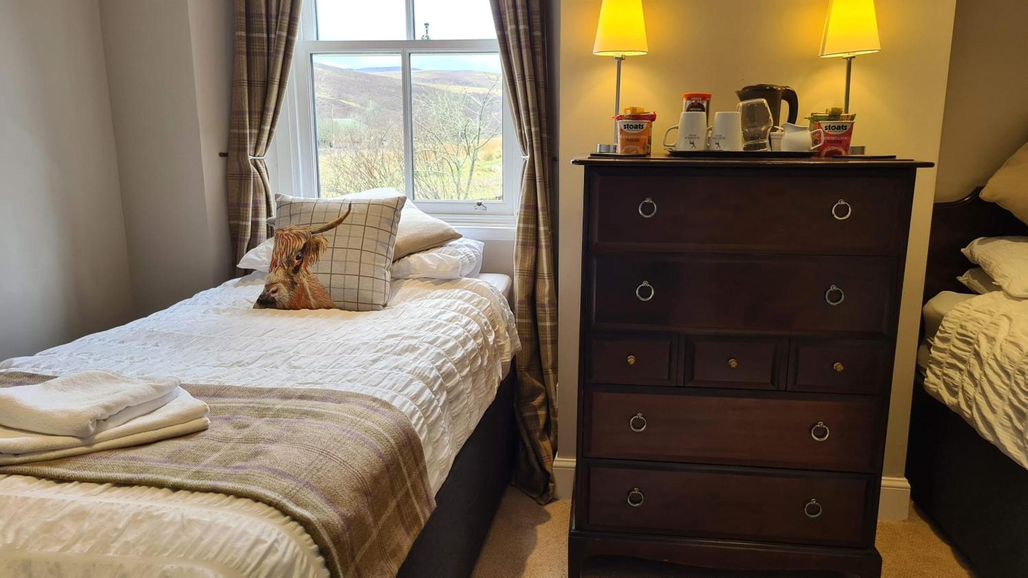 Glenisla Hotel ブレアゴーリー エクステリア 写真