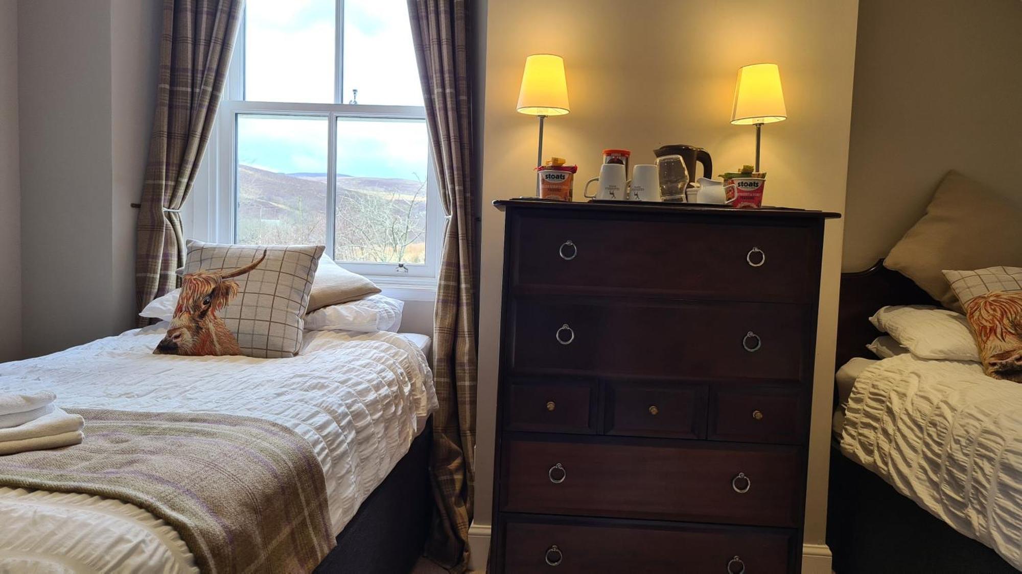 Glenisla Hotel ブレアゴーリー エクステリア 写真