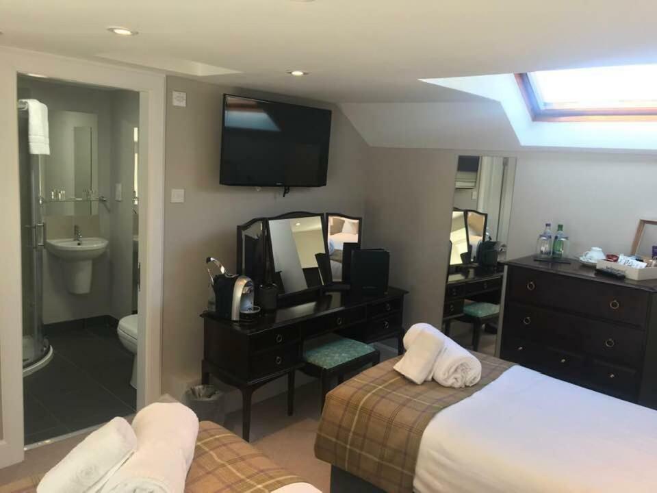 Glenisla Hotel ブレアゴーリー エクステリア 写真